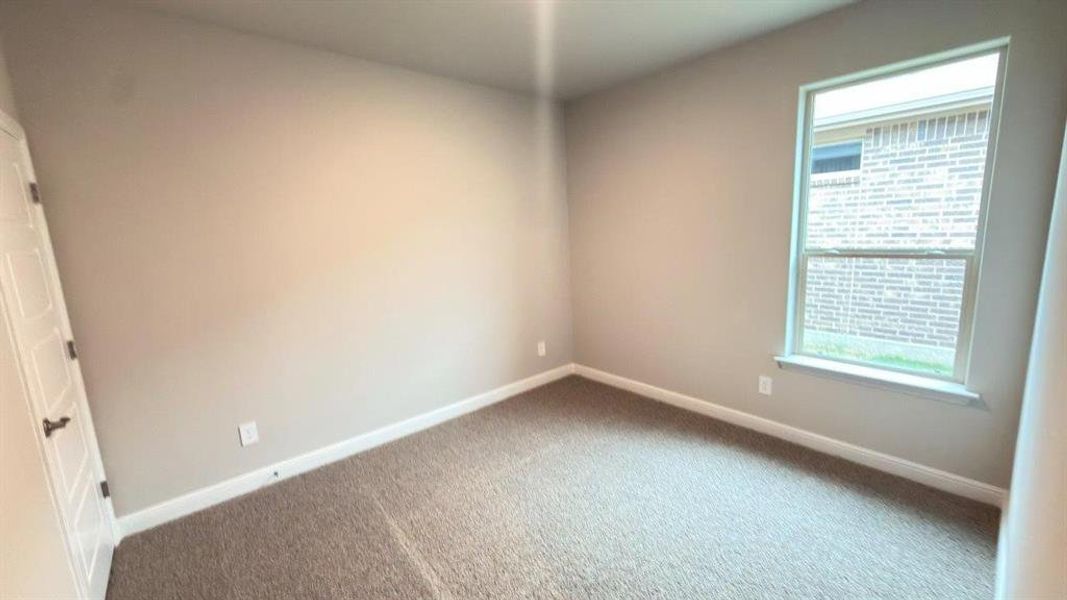Spacious, unfurnished interior of a new home in Bluestem, Rhome (Image 15).