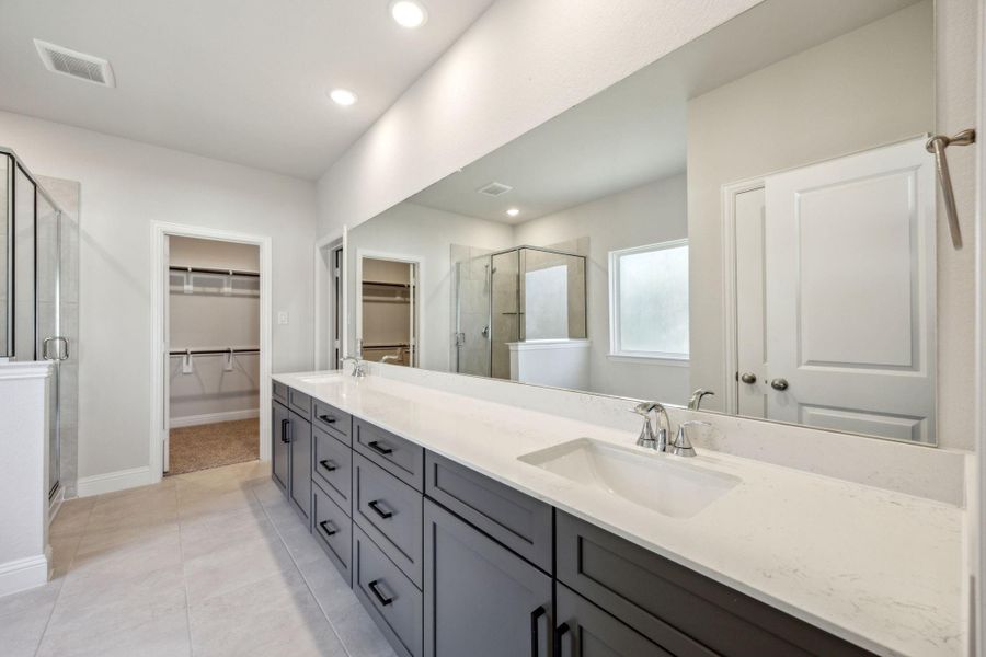 Furnished interior view inside a new home in Saint Tropez, Huffman (Image 3).