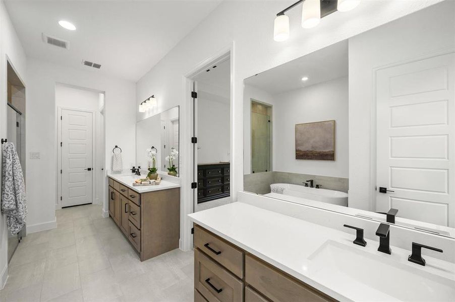 Furnished interior view inside a new home in Sonoma Verde, McLendon-Chisholm (Image 18).