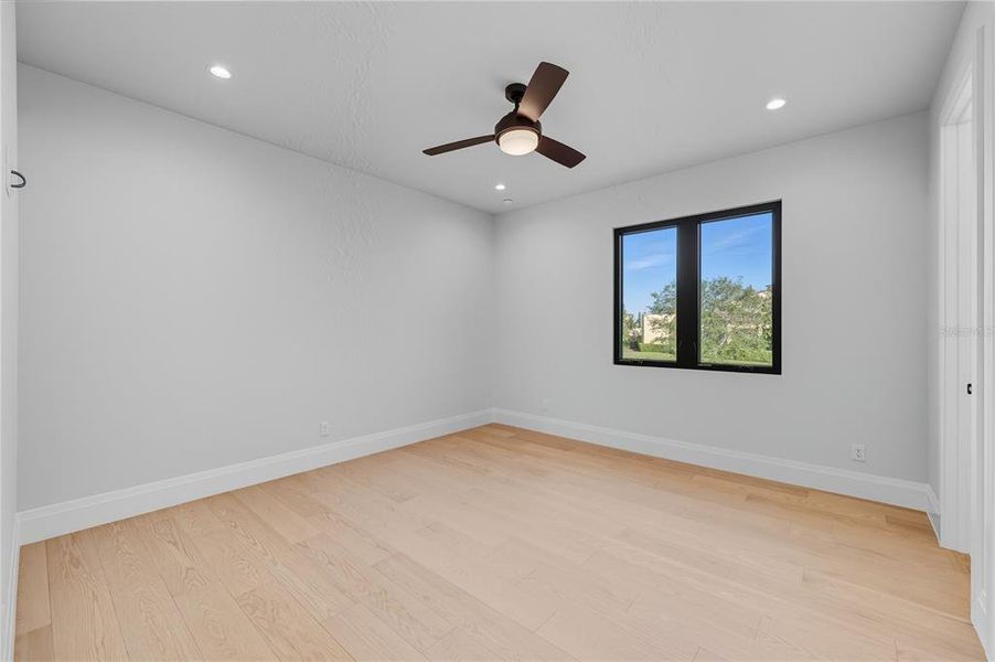 Spacious, unfurnished interior of a new home in , Montverde (Image 21).