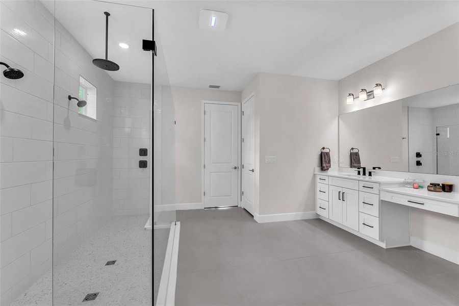 Furnished interior view inside a new home in , Wesley Chapel (Image 16).