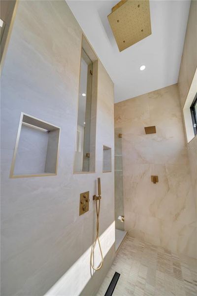 Close-up of interior finishes inside a home in , Cape Coral (Image 16).