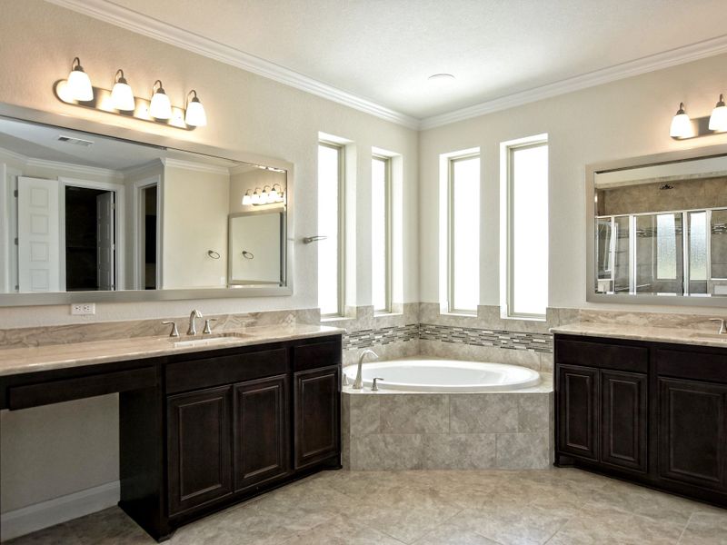 Representative furnished interior of a home built from the San Simeon I by Giddens Homes in Clearwater Ranch, Liberty Hill (Image 336).