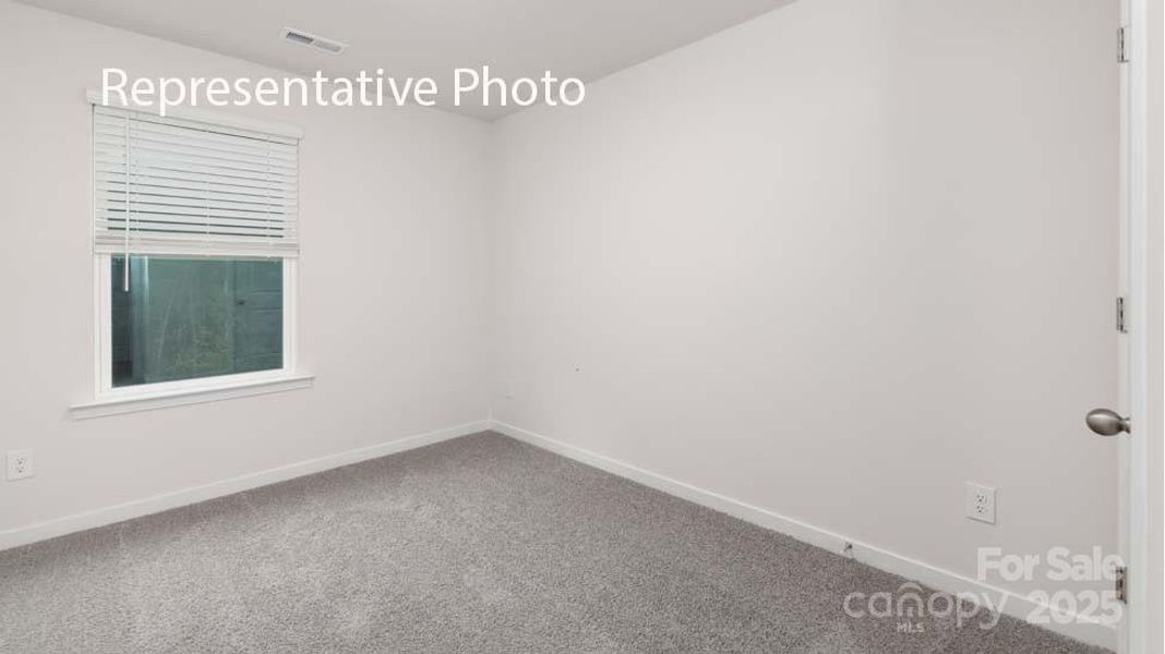 Spacious, unfurnished interior of a new home in Clark Creek Landing, Lincolnton (Image 15).