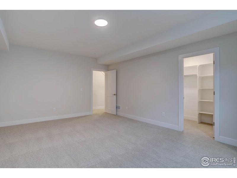 Spacious, unfurnished interior of a new home in , Louisville (Image 23).