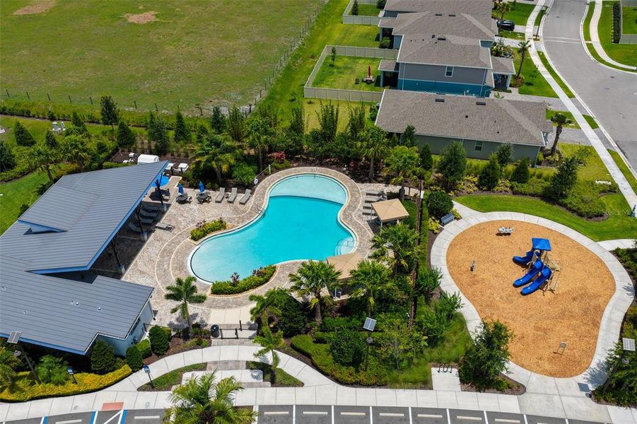 Community amenities in , Parrish (Image 49).