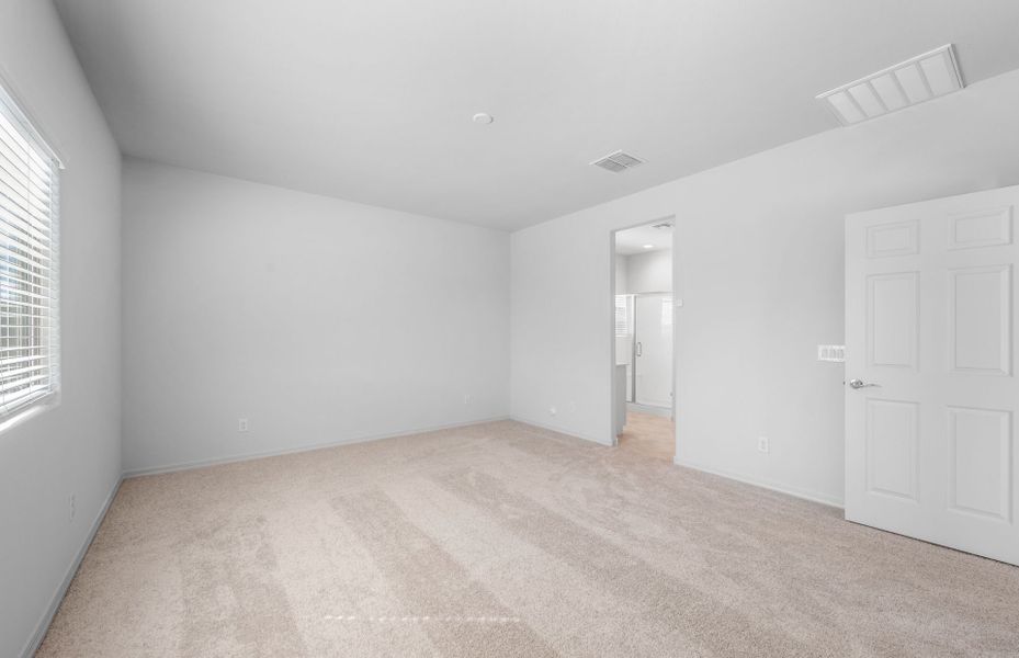 Spacious, unfurnished interior of a new home in Hayden Estates, Buckeye (Image 15).