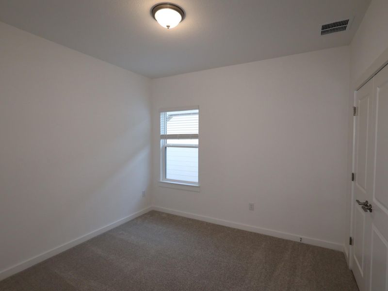 Spacious, unfurnished interior of a new home in Edgewood, Leander (Image 21).