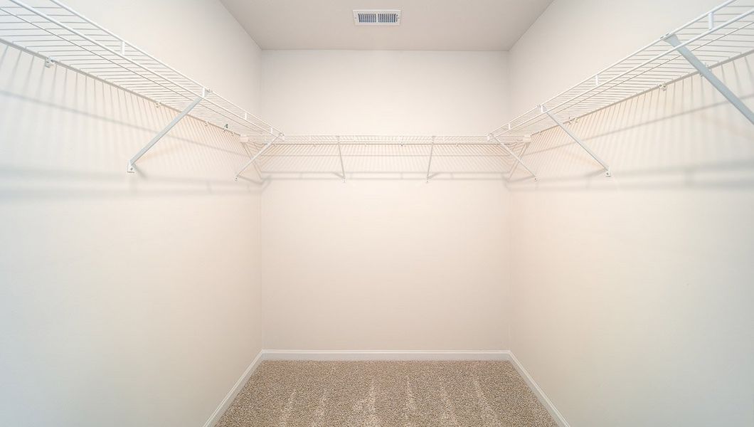Representative unfurnished interior of a home built from the Harrison by D.R. Horton in Brookside Farms - The Meadows, Greer (Image 26).