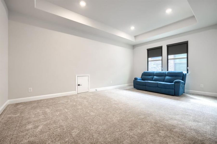 Spacious, unfurnished interior of a new home in Cross Creek Meadows, Celina (Image 24).