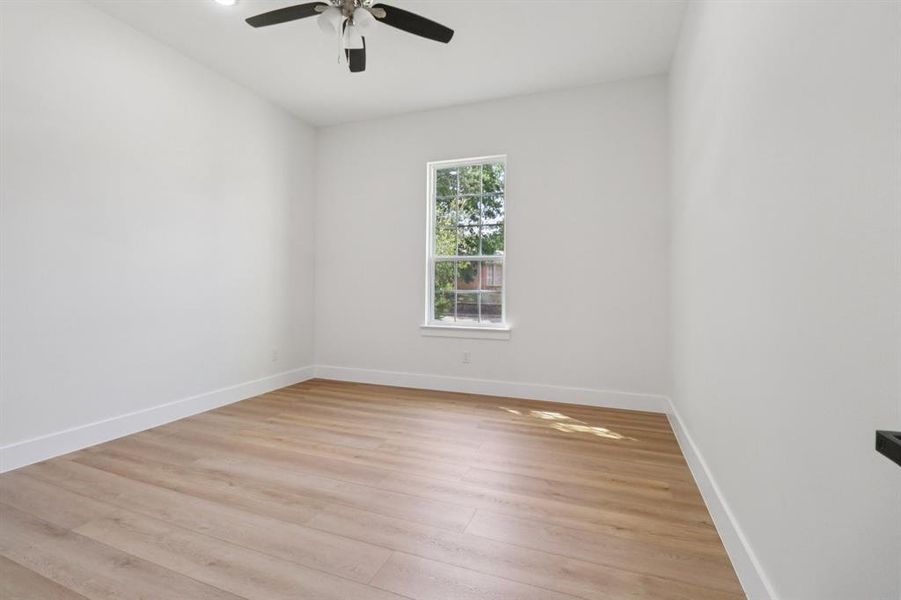 Spacious, unfurnished interior of a new home in , Euless (Image 20). Spacious, unfurnished interior of a new home in , Euless (Image 20).
