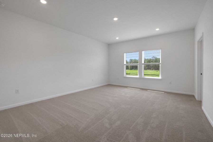 Spacious, unfurnished interior of a new home in Brook Forest, St. Augustine (Image 38).