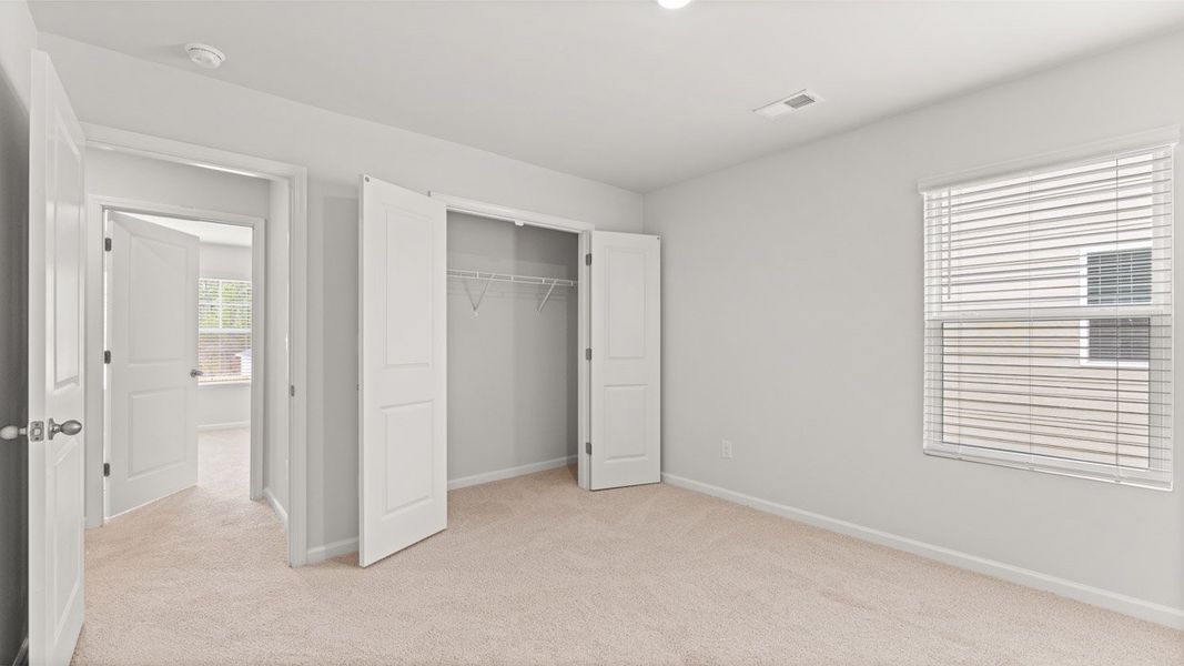 Spacious, unfurnished interior of a new home in The Abbey at Trolley Run Station, Aiken (Image 35).
