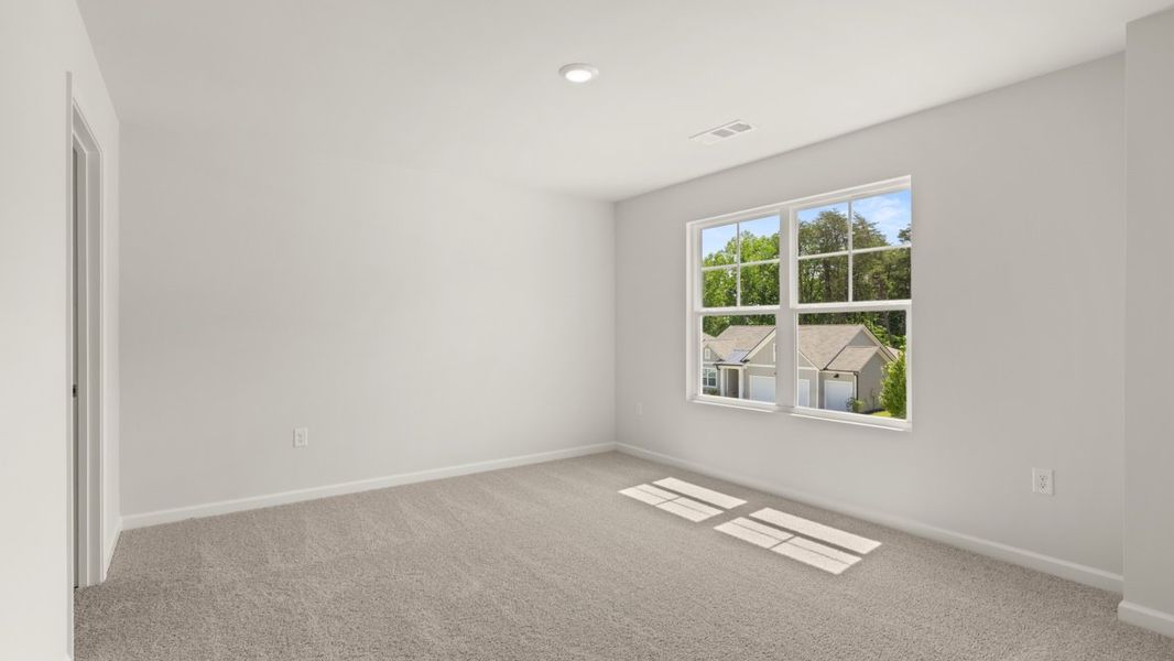 Representative unfurnished interior of a home built from the Mansfield by D.R. Horton in Falcon Landing, Gainesville (Image 25).