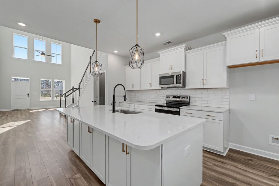 Furnished interior view inside a new home in Bally Castle, Murrells Inlet (Image 9).