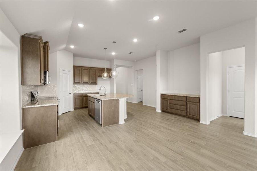 1133 Avery- Dining-2