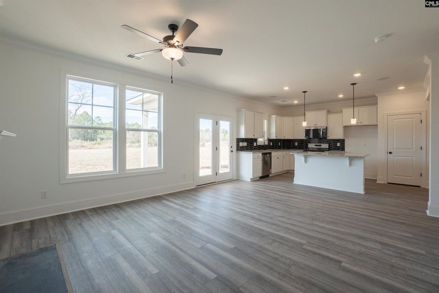 Spacious, unfurnished interior of a new home in Beach Forest, Sumter (Image 24).
