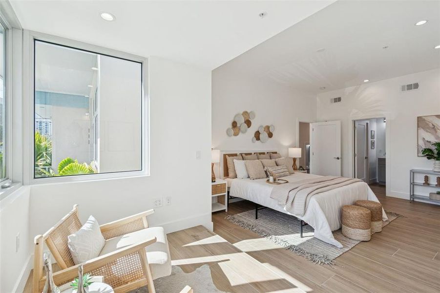 Furnished interior view inside a new home in , Sarasota (Image 14).