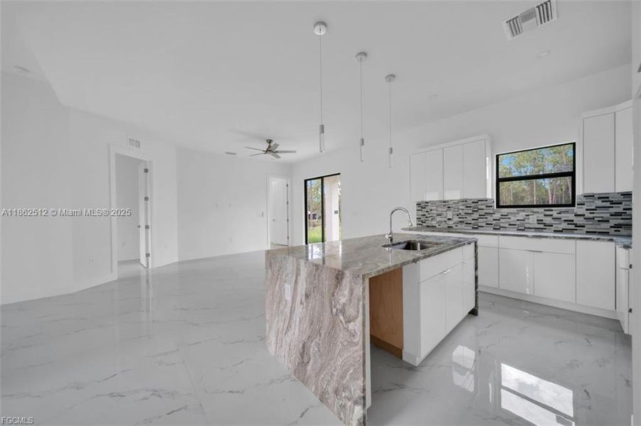 Image 36 of a home in .