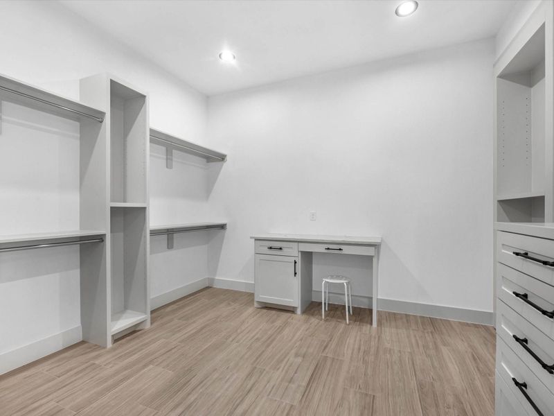 Spacious, unfurnished interior of a new home in , Dayton (Image 20).