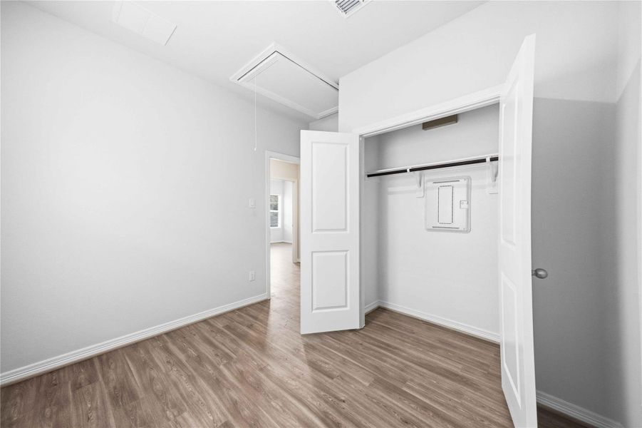 Spacious, unfurnished interior of a new home in , Houston (Image 13).