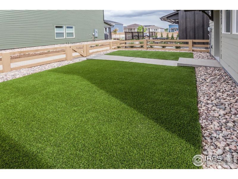 EXAMPLE PHOTO: YARD EXAMPLE PHOTO: YARD