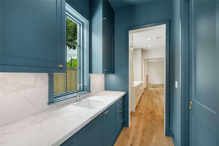 Furnished interior view inside a new home in , Houston (Image 9).