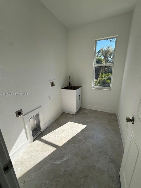 Image 30 of a home in .