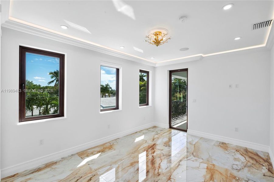 Spacious, unfurnished interior of a new home in , Surfside (Image 27).