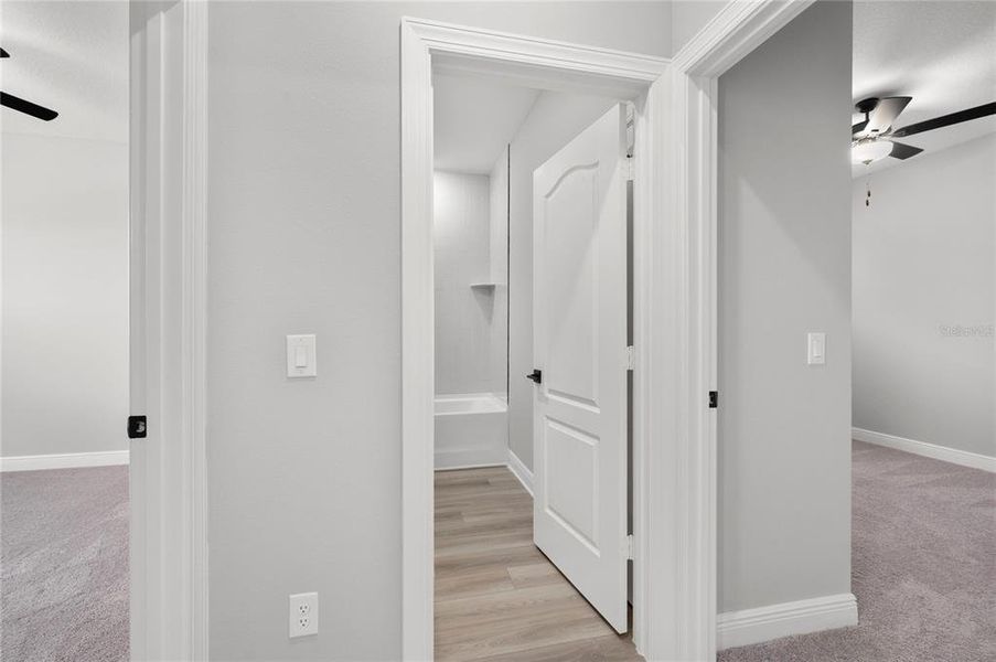 Spacious, unfurnished interior of a new home in Gum Lake Preserve, Lake Alfred (Image 14).