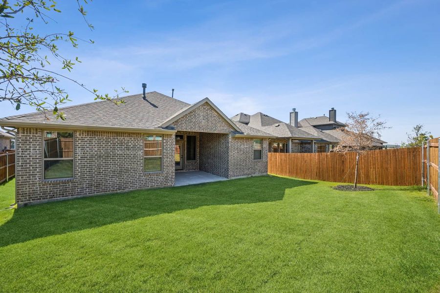 Exterior details and patio area of a home in Summer Crest, Fort Worth (Image 4). Exterior details and patio area of a home in Summer Crest, Fort Worth (Image 4).