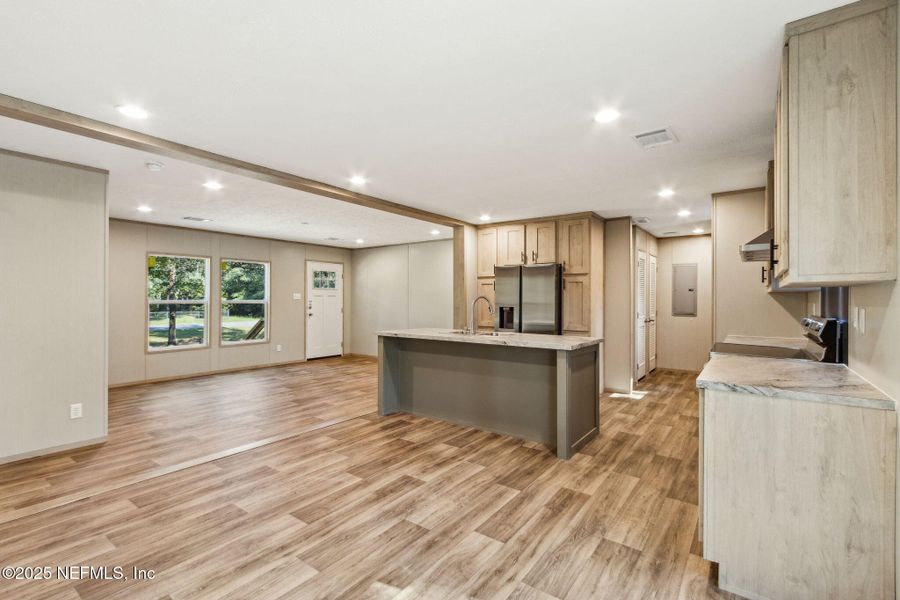 Image 28 of a home in .