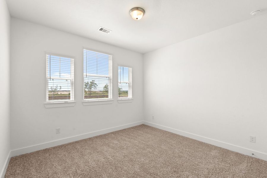 Spacious, unfurnished interior of a new home in Elyson, Katy (Image 28).