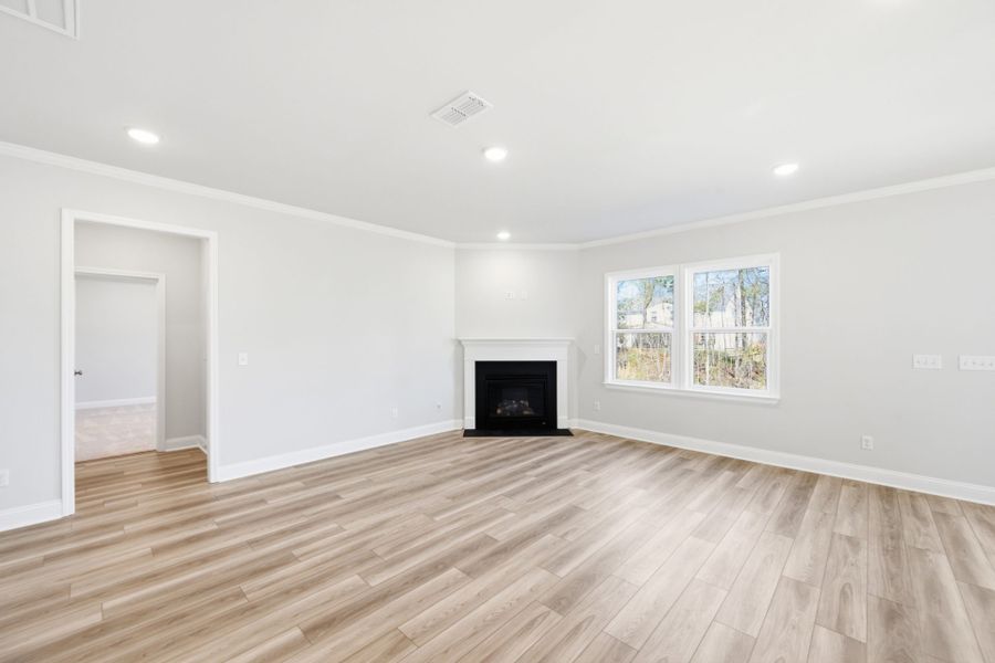 Spacious, unfurnished interior of a new home in Carriage Estates, Lexington (Image 45).