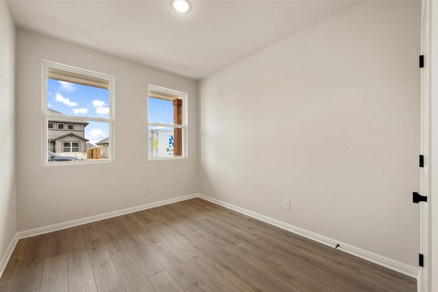 Spacious, unfurnished interior of a new home in Patterson Ranch, Georgetown (Image 33).
