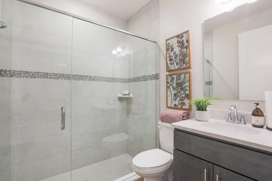 Representative furnished interior of a home built from the Livorno by Maronda Homes in Coastal Communities, Edgewater (Image 18).