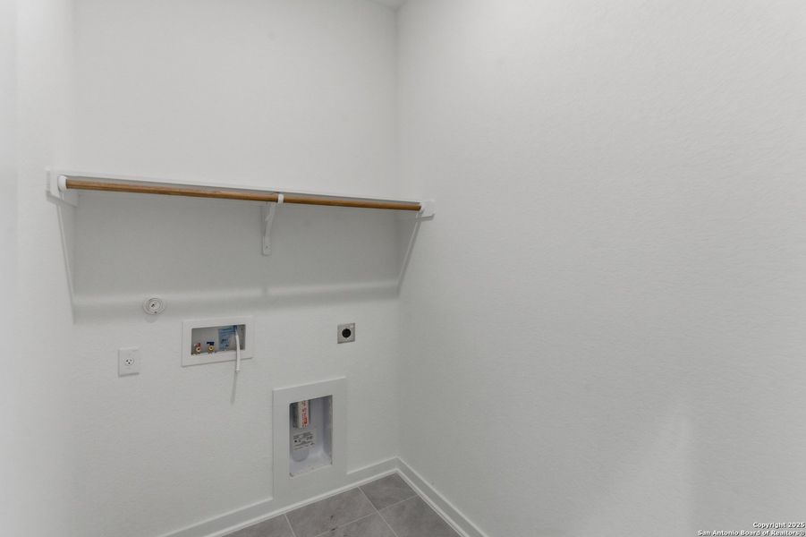 Spacious, unfurnished interior of a new home in The Crossvine – Garden Homes, Schertz (Image 32). Spacious, unfurnished interior of a new home in The Crossvine – Garden Homes, Schertz (Image 32).