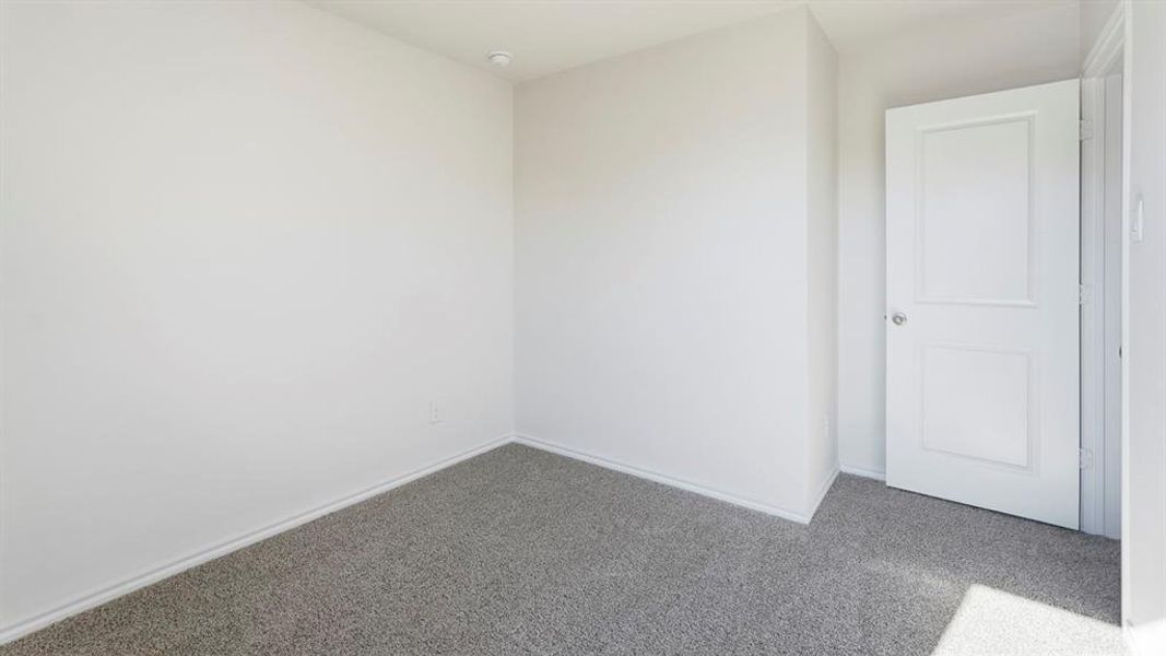 Spacious, unfurnished interior of a new home in Arbor Trails South, Princeton (Image 30).