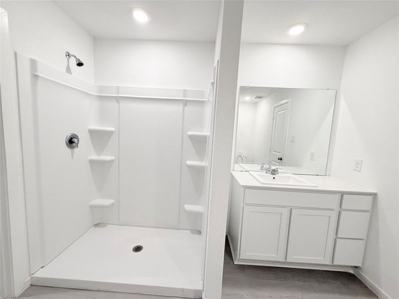 Furnished interior view inside a new home in Anniston, Katy (Image 6).