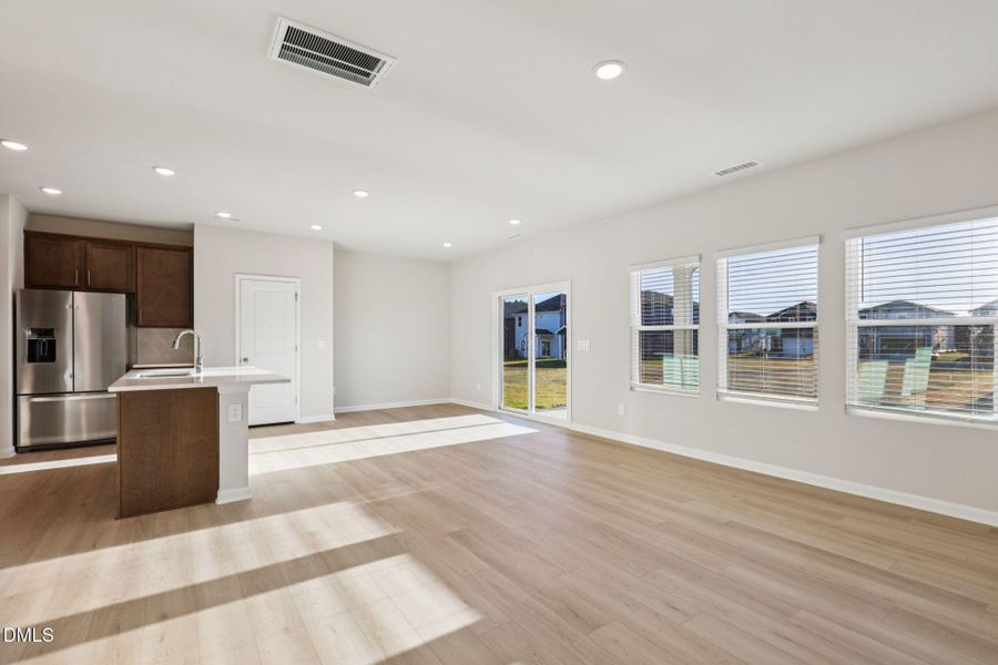 8-web-or-mls-Raleigh - Oak Manor -816 O