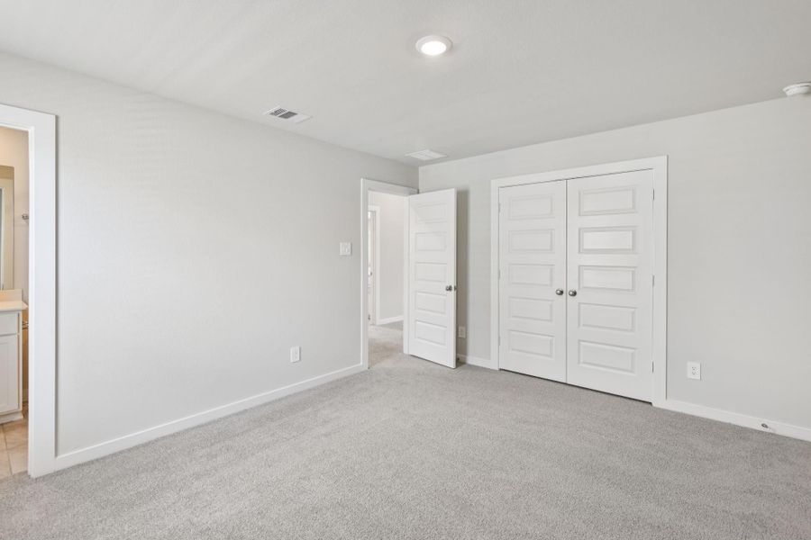 Spacious, unfurnished interior of a new home in Stewart's Ranch, Conroe (Image 43). Spacious, unfurnished interior of a new home in Stewart's Ranch, Conroe (Image 43).