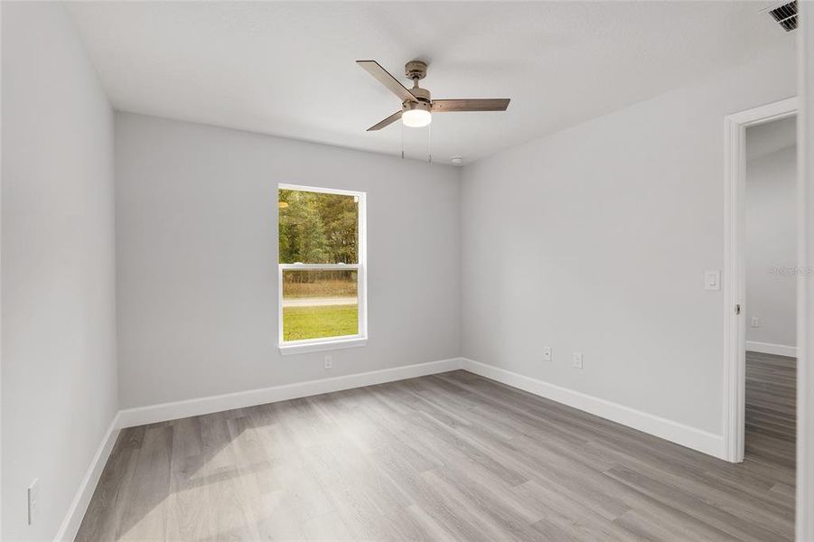 Spacious, unfurnished interior of a new home in , Dunnellon (Image 45).