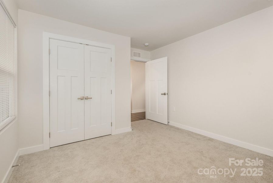 Spacious, unfurnished interior of a new home in , Greenville (Image 28).