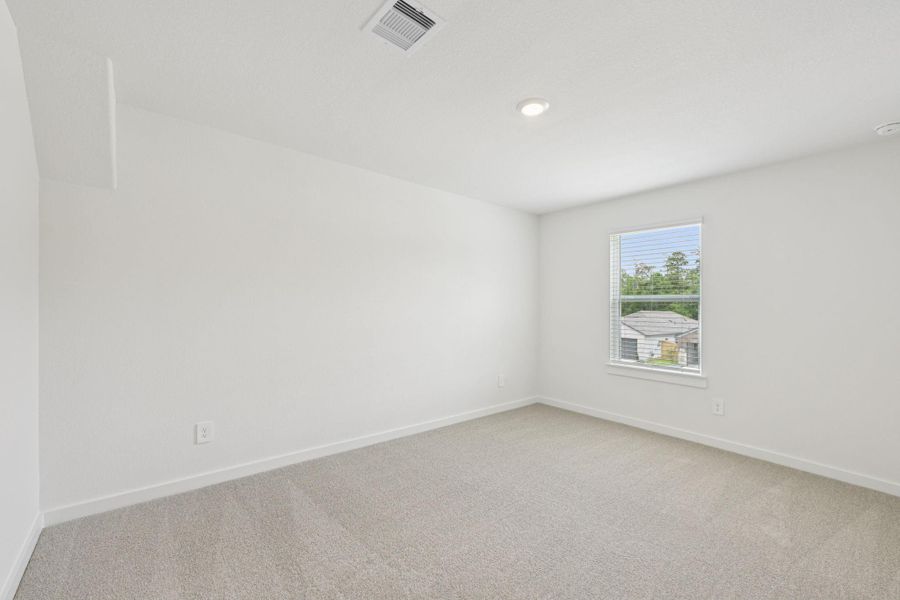 Spacious, unfurnished interior of a new home in Pine Lake Cove - Traditional Series, Montgomery (Image 28).