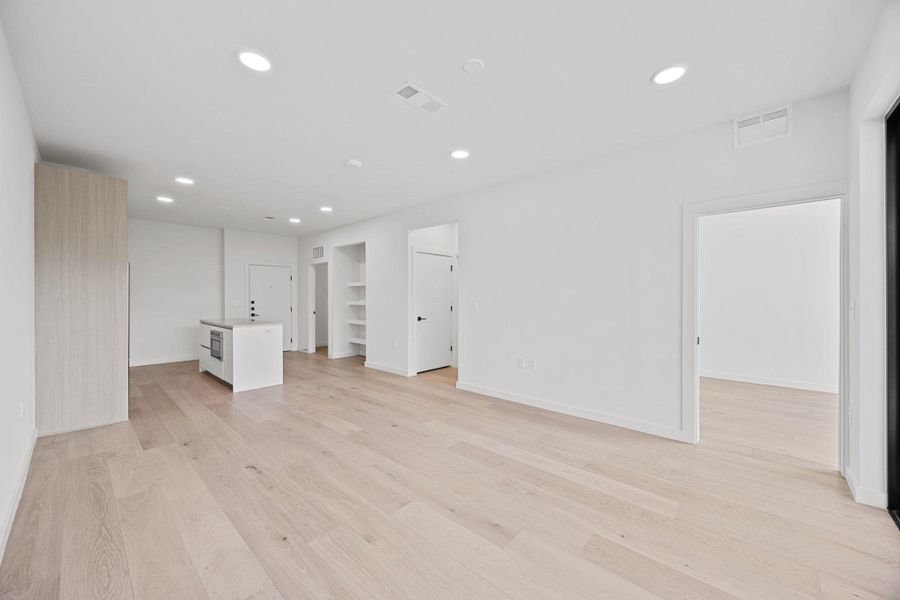 Spacious, unfurnished interior of a new home in One Oak, Austin (Image 10). Spacious, unfurnished interior of a new home in One Oak, Austin (Image 10).