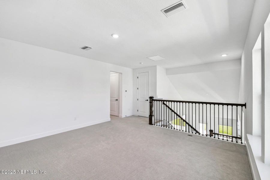 Spacious, unfurnished interior of a new home in Seven Pines 50' Front Entry, Jacksonville (Image 18).