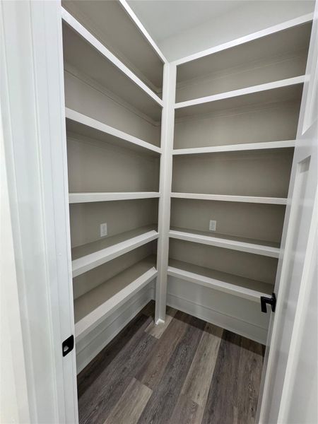 Spacious, unfurnished interior of a new home in , Brookeland (Image 34).