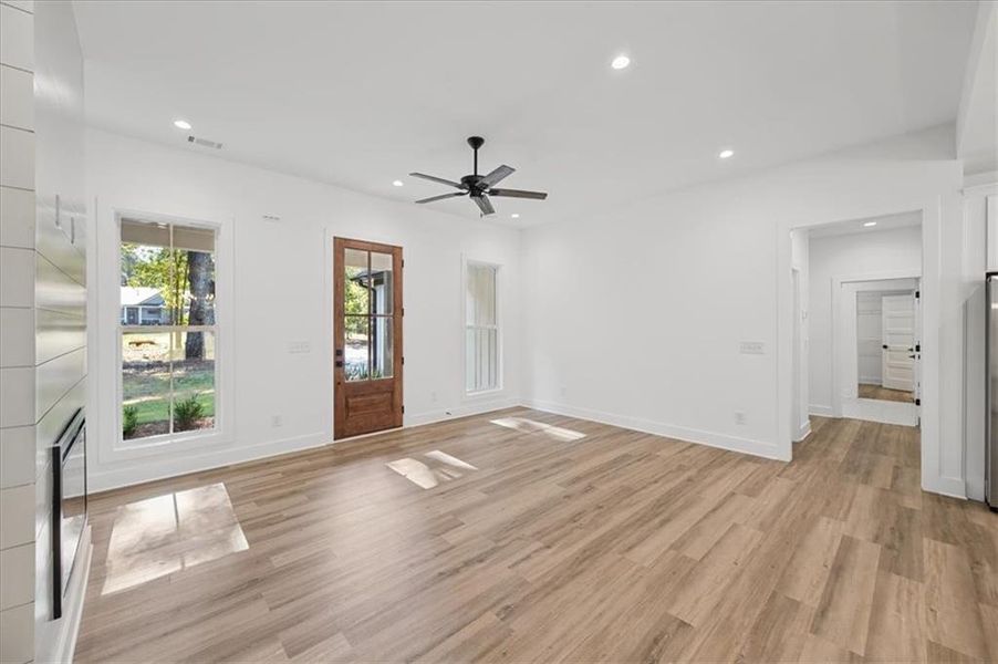 Spacious, unfurnished interior of a new home in , Taylorsville (Image 32).