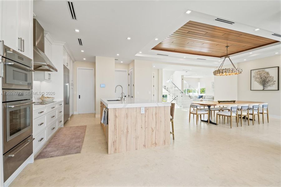 Furnished interior view inside a new home in , Marathon (Image 9).