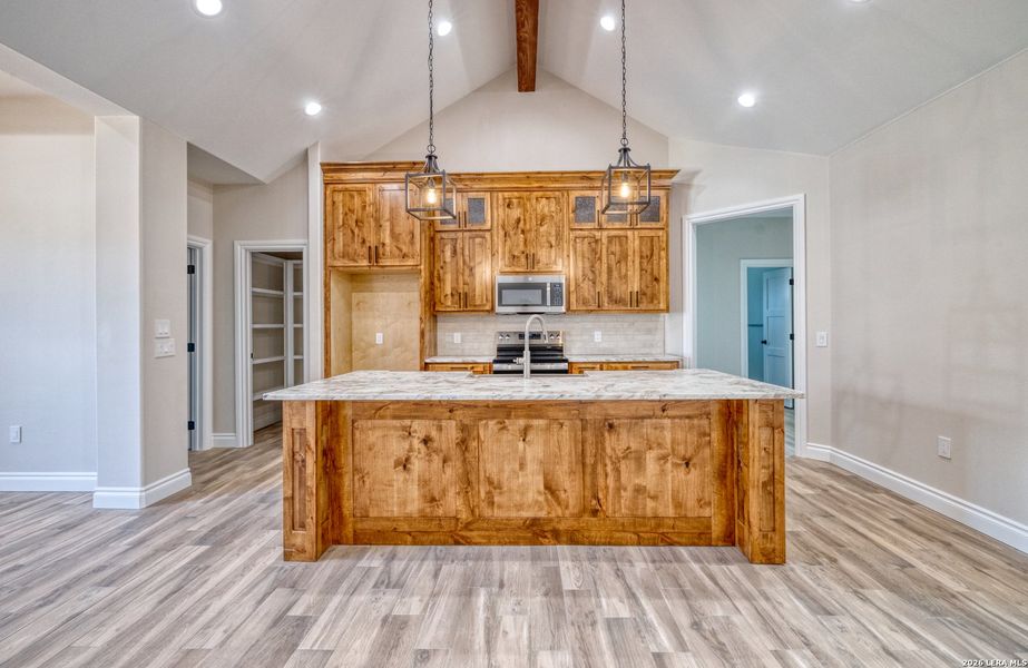 Furnished interior view inside a new home in , Uvalde (Image 13).
